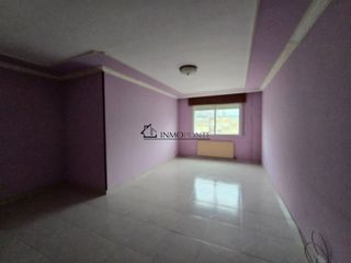 Piso en venta en Poio