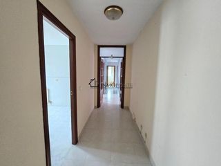 Piso en venta en Poio