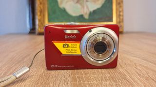 Cámara Kodak EasyShare M340 10.2MP Roja