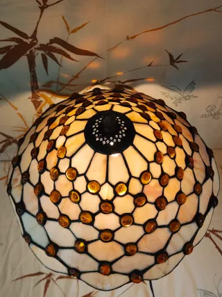 Lampada da tavolo stile Tiffany