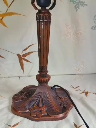 Lampada da tavolo stile Tiffany