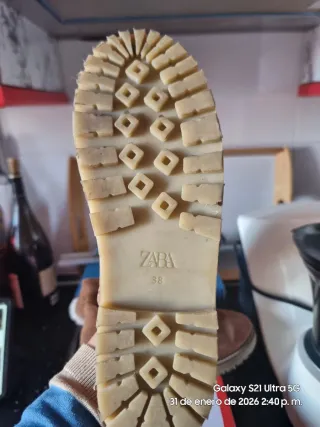 Botas ZARA Talla 37 Marrones