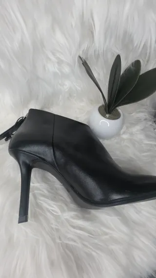 Botines Zara Tacón Stiletto Piel Elegantes