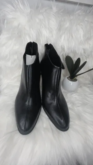 Botines Zara Tacón Stiletto Piel Elegantes