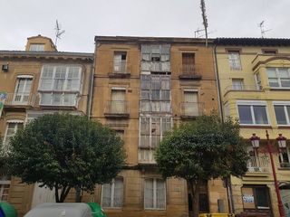 Edificio en venta en Haro