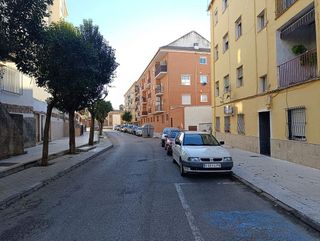 Piso en venta en Linares