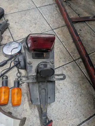 Despiece Honda XR 125 - Faro Delantero