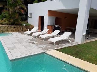 Chalet en alquiler en Los Naranjos - Las Brisas en Marbella