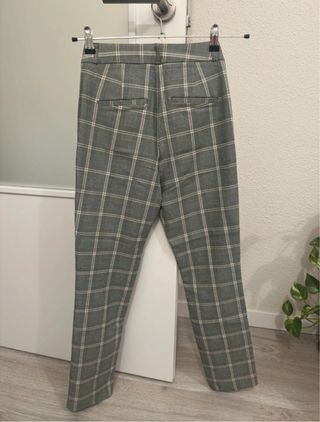 Pantalón de traje Stradivarius cuadros Talla S