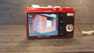 Cámara Kodak EasyShare M340 10.2MP Roja