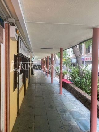 Local comercial en alquiler en Playa de la Fontanilla en Marbella
