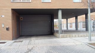 Garaje en alquiler en Las Villas - Sta Ana en Valladolid