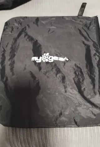 Chaqueta impermeable moto negra