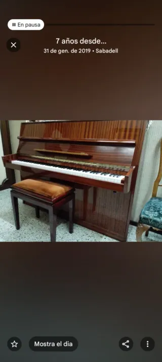 Piano acústico alemàn de madera marca Eisenberg