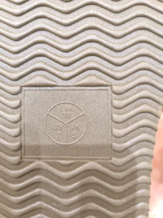 Botas de piel forradas de borrego