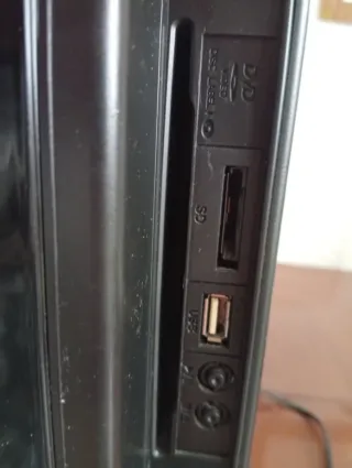 TV OKI Negra 18 pulgadas  Para HDMI y DVD