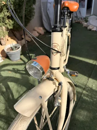 Bicicleta Paseo Playera Como nuevo solo  2 meses