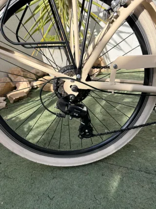 Bicicleta Paseo Playera Como nuevo solo  2 meses