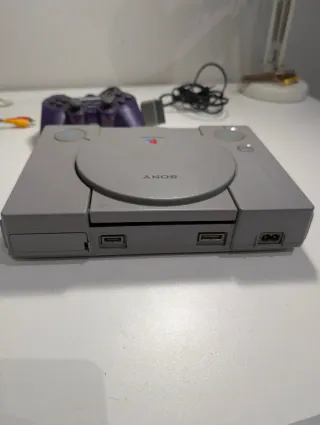 PlayStation 1 Sony Console + Controller Viola