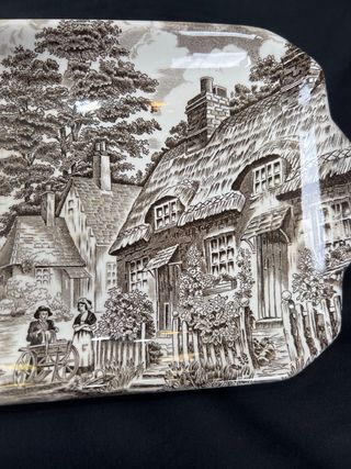 Bandeja cerámica inglesa marrón y blanca