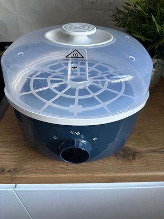 Esterilizador y secador de biberones