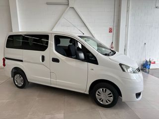 Nissan NV200 2012