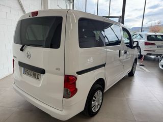 Nissan NV200 2012
