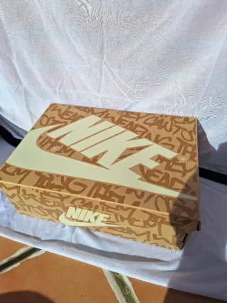 Air Jordan 1 Retro High OG Negro/Marrón