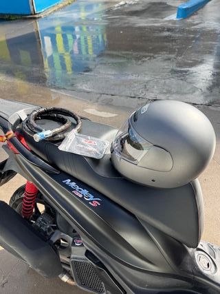 Piaggio Medley S - Negra mate - 15 CV