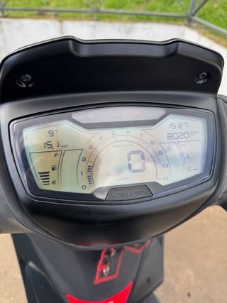 Piaggio Medley S - Negra mate - 15 CV