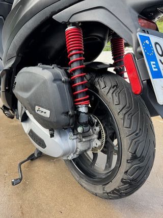 Piaggio Medley S - Negra mate - 15 CV