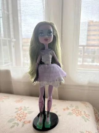 Muñeca Monster High Spectra Vondergeist