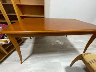 Mesa y 6 sillas de comedor madera