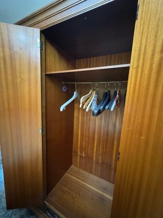 Set de Armario, cama, mesitas de noche y tocador