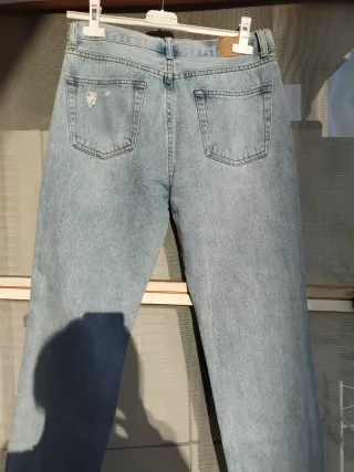 Jeans strappati vita alta Taglia italiana 44