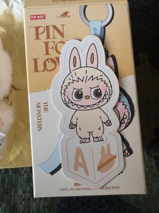 Labubu Pin for Love lettera A Pop Mart