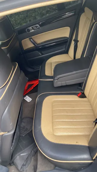 2 Volkswagen Phaeton 2009