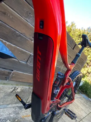 Giant Reign E+1 PRO 625Wh Talla M