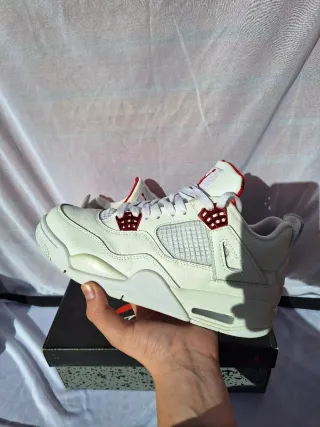 Air Jordan 4 Metallic Red