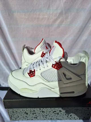 Air Jordan 4 Metallic Red