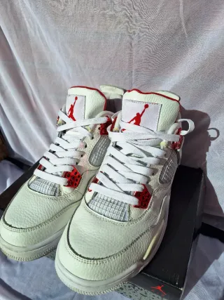 Air Jordan 4 Metallic Red