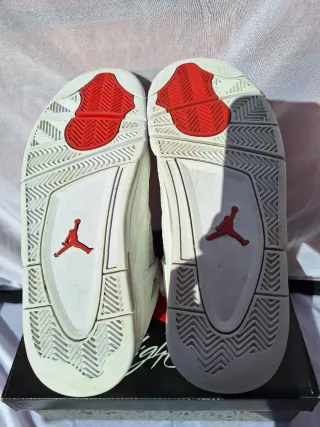 Air Jordan 4 Metallic Red