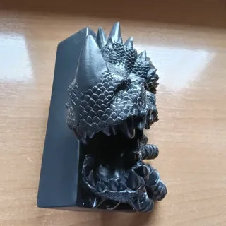 Soporte Dragón Negro Ojos Rojos
