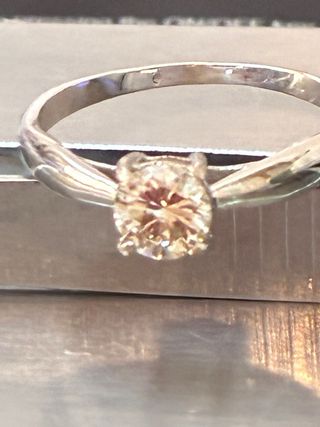 Anillo Oro 18k Diamante Natural 0.83ct VS1/H