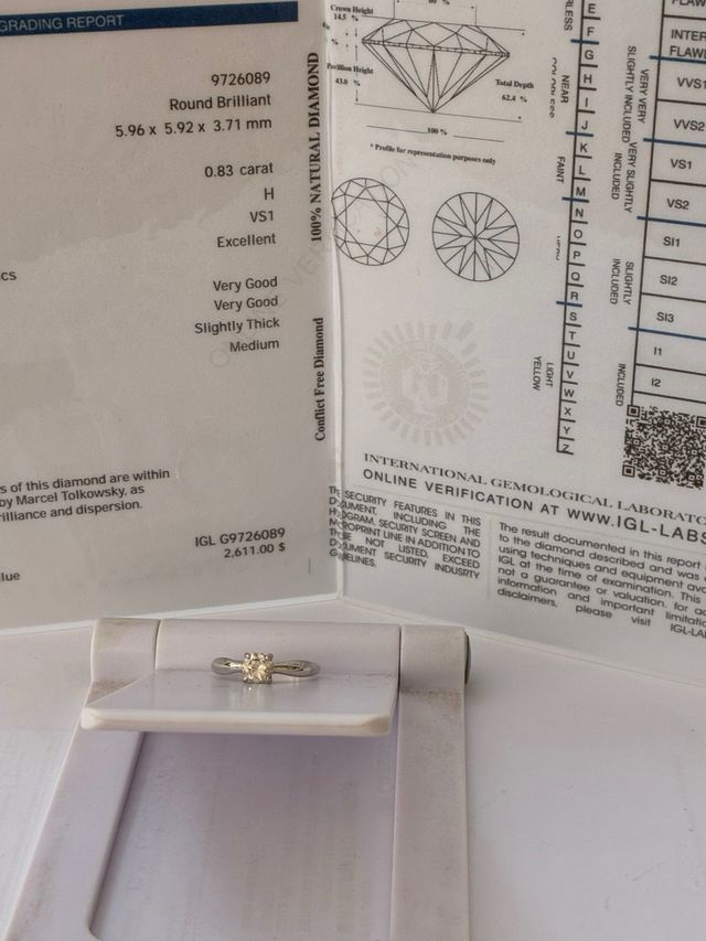 Anillo Oro 18k Diamante Natural 0.83ct VS1/H