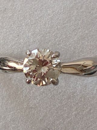 Anillo Oro 18k Diamante Natural 0.83ct VS1/H