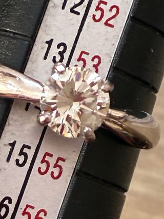 Anillo Oro 18k Diamante Natural 0.83ct VS1/H