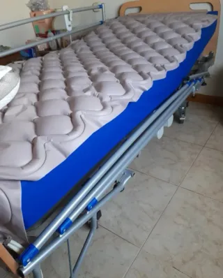 COLCHÓN ANTIESCARAS DE 90CM