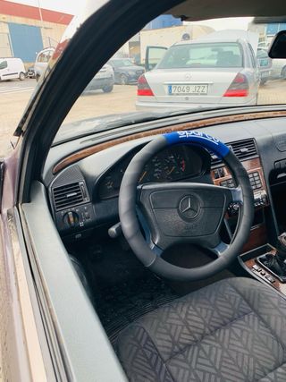 Mercedes-Benz C200 1995