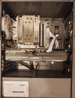 Potente PC da gaming 4K e workstation di fascia alta